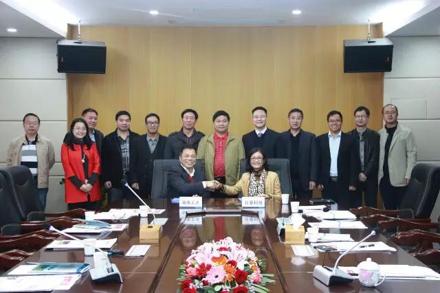 邵東縣宋家塘雙喜婚慶服務(wù)中心,婚慶策劃,婚車服務(wù),氣模拱門,慶典服務(wù),宴會服務(wù) 邵東縣宋家塘雙喜婚慶服務(wù)中心,婚慶策劃,婚車服務(wù),氣模拱門,慶典服務(wù),宴會服務(wù)